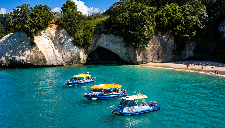 7-Day Northern Coast, Springs & Volcanic Wonders Journey